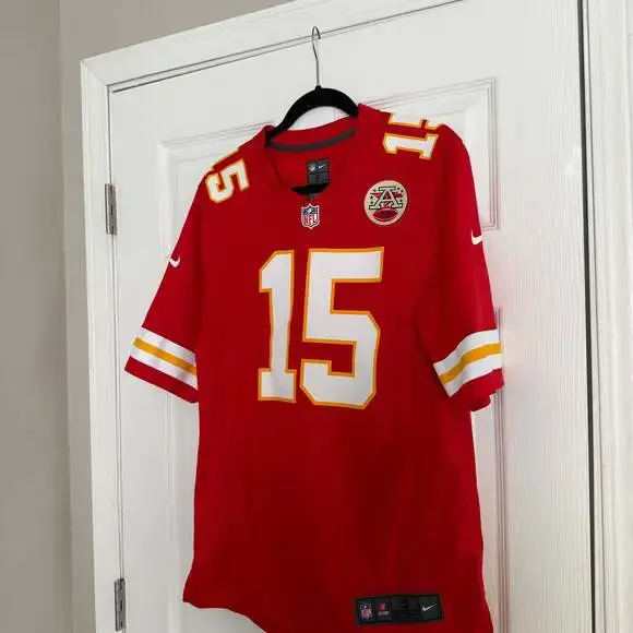 Nike Men's Patrick Mahomes Kansas City Chiefs Game NFL Football Jersey - Picture 2 of 7